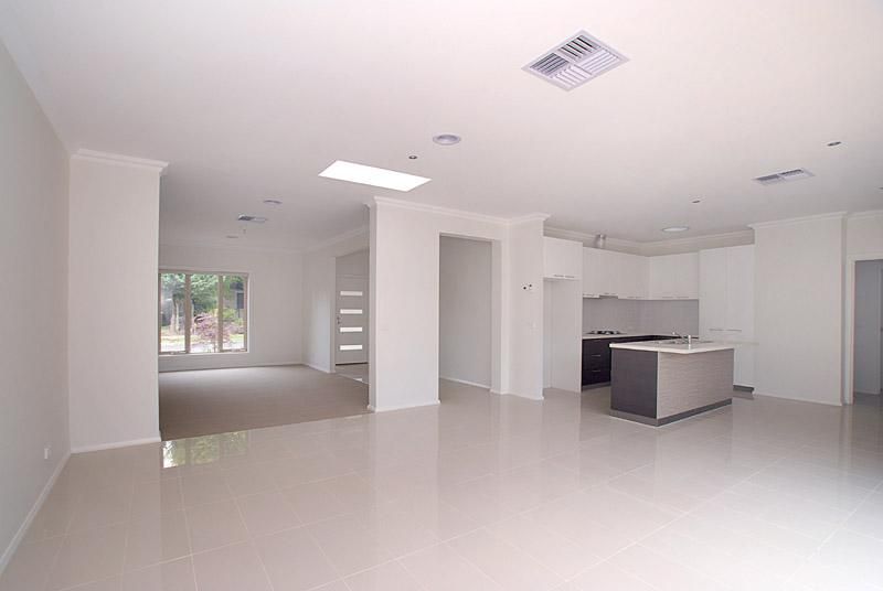 2/12 Lemon Tree Lane, GREENSBOROUGH, VIC 3088