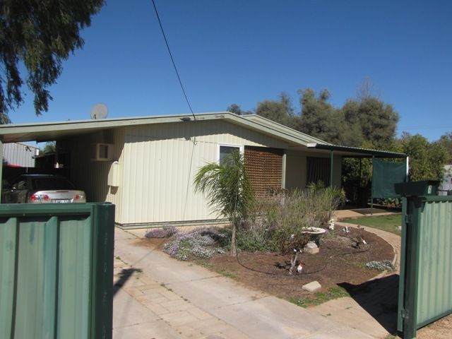 4 Betty Street, LOXTON, SA 5333