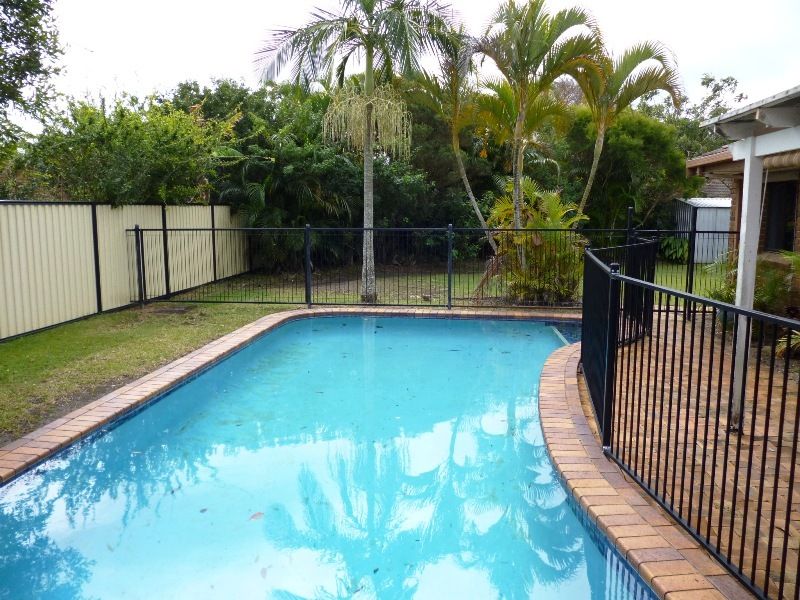 18 Summer Drive, MAROOCHYDORE, QLD 4558