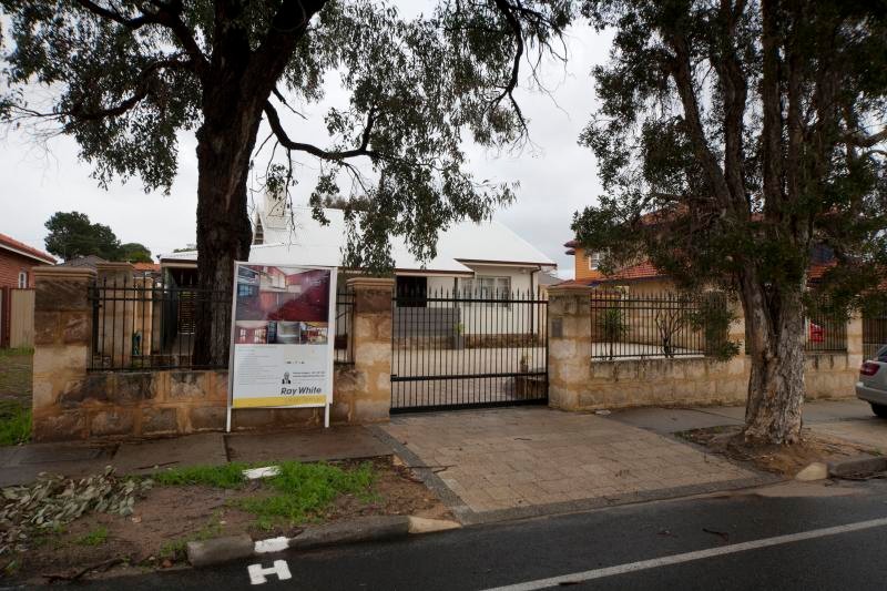 415 Berwick Street, ST JAMES, WA 6102