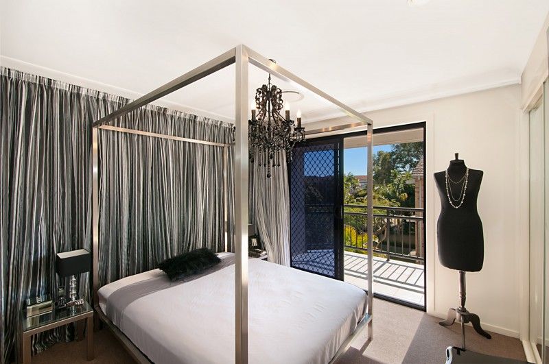 1/37 Brighton Avenue, BIGGERA WATERS, QLD 4216