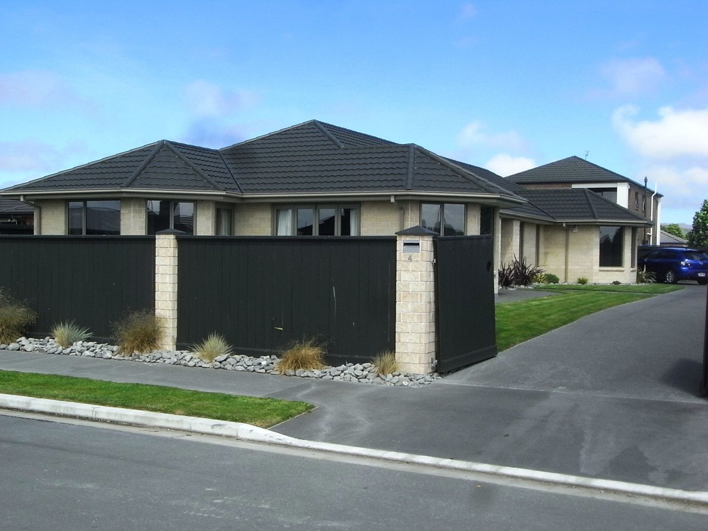 4 Kingsbridge Drive, BURWOOD, Christchurch City