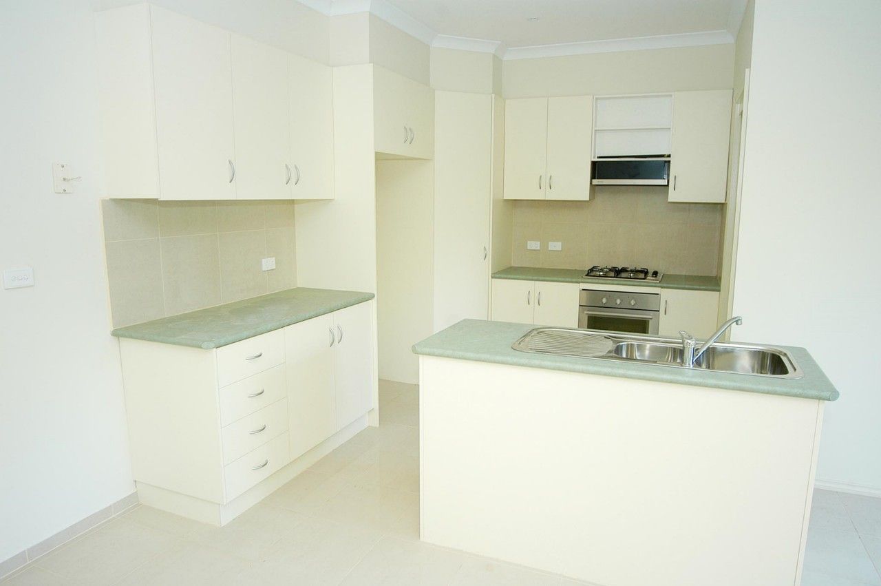 2/136 Ferntree Gully Road, OAKLEIGH EAST, VIC 3166