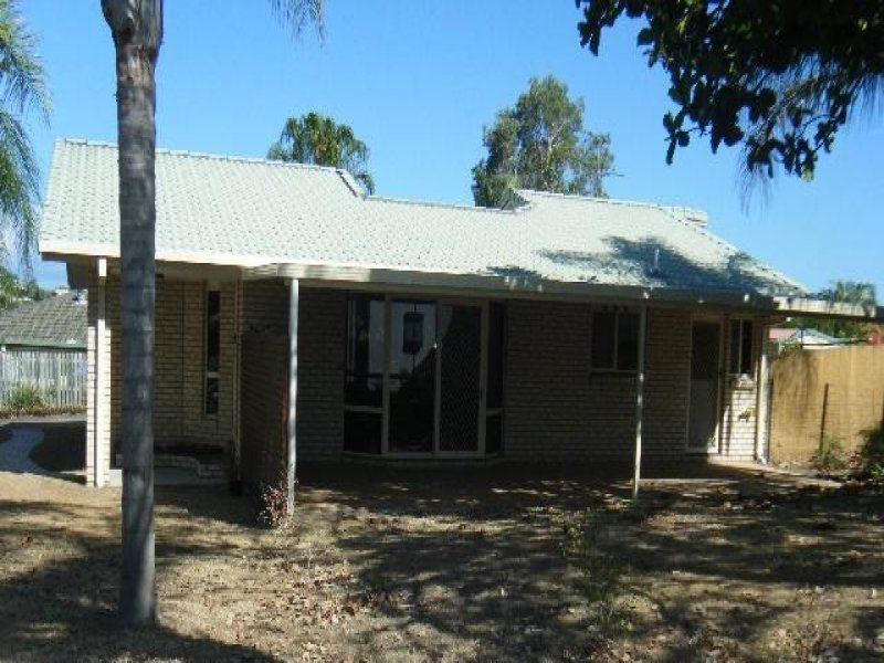4 Cassia, SCARNESS, QLD 4655