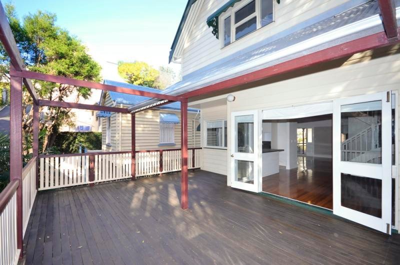 17 Crown Street, PETRIE TERRACE, QLD 4000