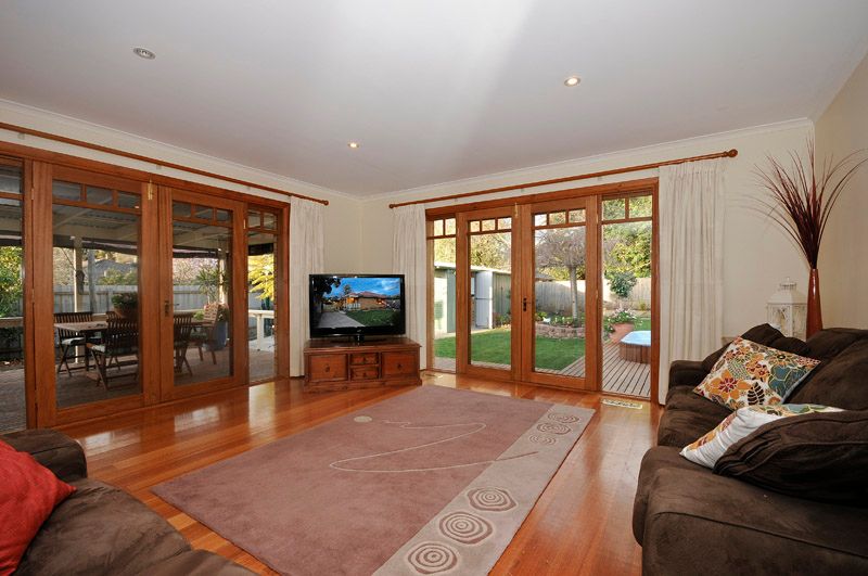 6 Ferguson Court, FERNTREE GULLY, VIC 3156