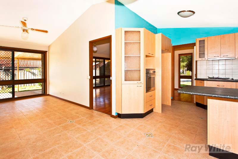 6 Kempsey Place, BOSSLEY PARK, NSW 2176