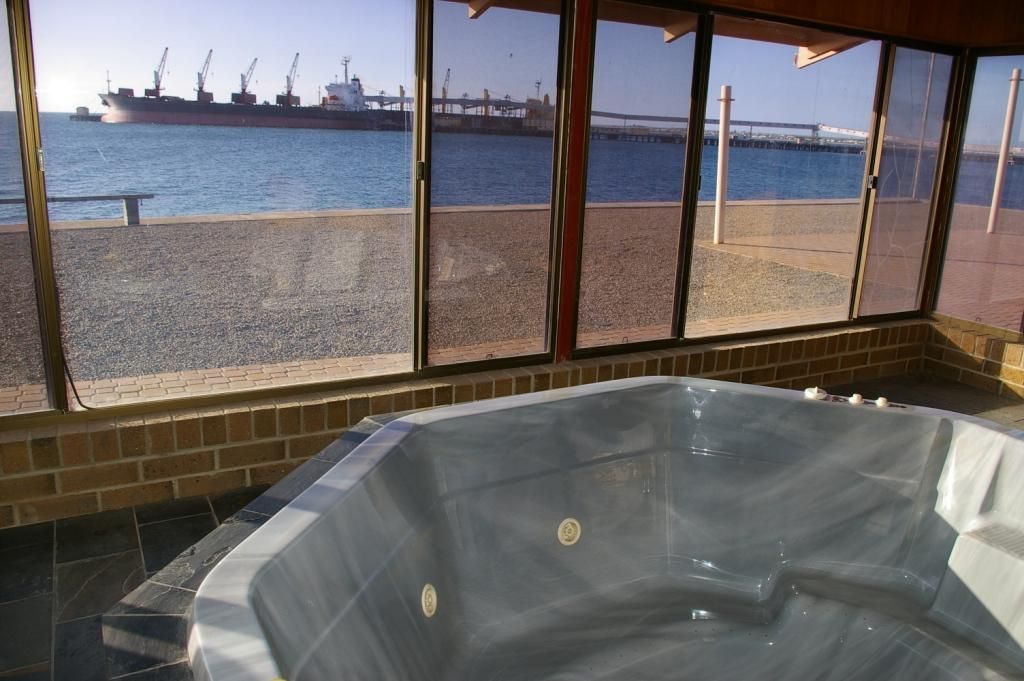 30 Chatfield Terrace, WALLAROO, SA 5556