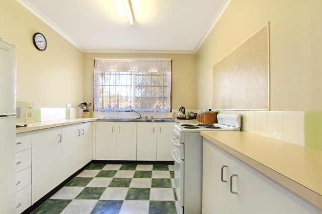 4 Parklands Drive, SHELLHARBOUR, NSW 2529