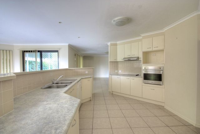 20 Krystyna Court, KARALEE, QLD 4306