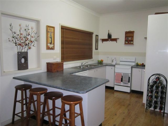 90 Dora Street, DORA CREEK, NSW 2264