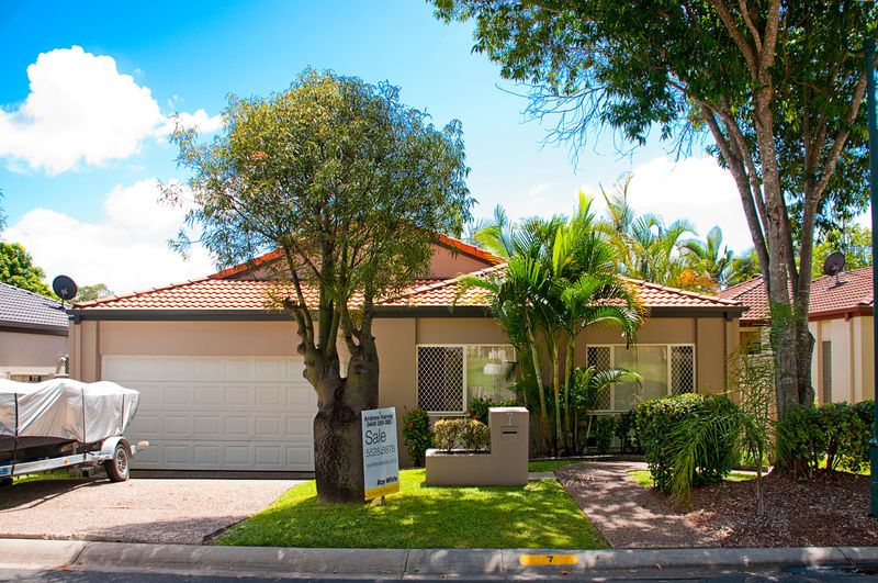 7 Siena Place, COOMBABAH, QLD 4216