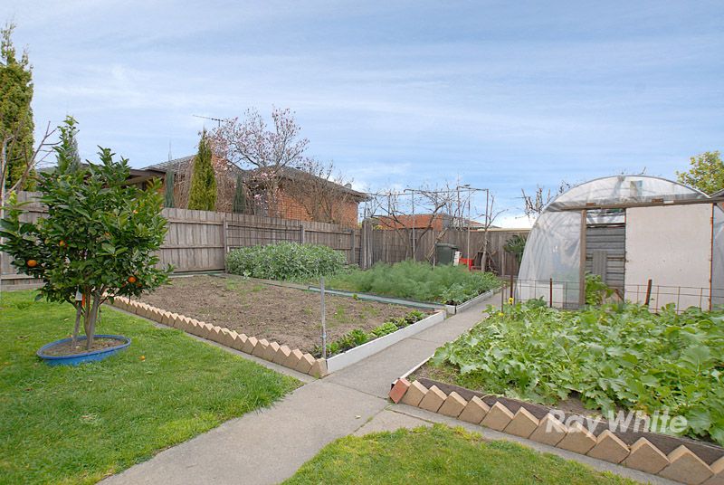 73 Chandler Road, NOBLE PARK, VIC 3174
