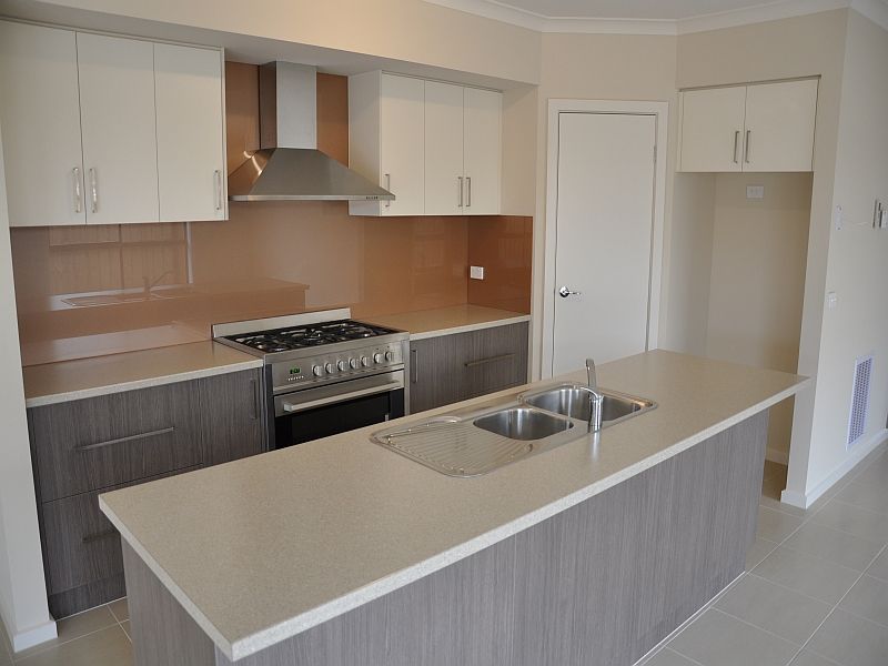 24 Russel Way, DOREEN, VIC 3754