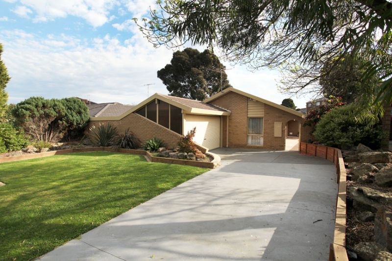 135 Whites Lane, WHEELERS HILL VIC 3150