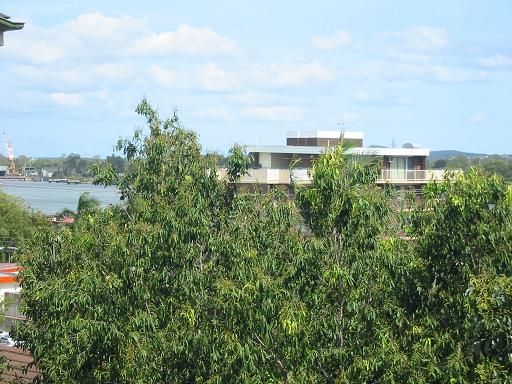 8/9 Rossiter Parade, HAMILTON, QLD 4007