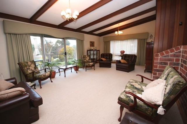 12 Sunnyside Drive, CLARE, SA 5453