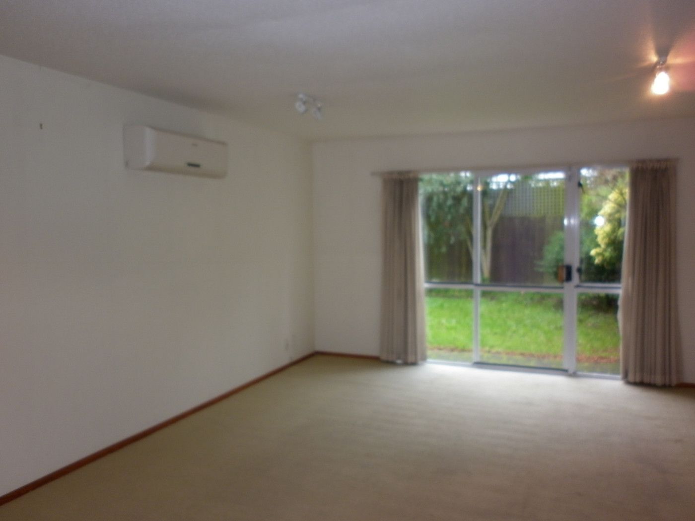 239e  Salisbury Street, Christchurch City, Canterbury