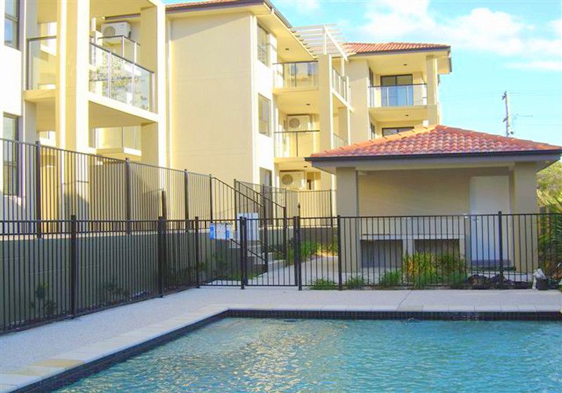 1/111-113 Golden Four Drive, BILINGA, QLD 4225