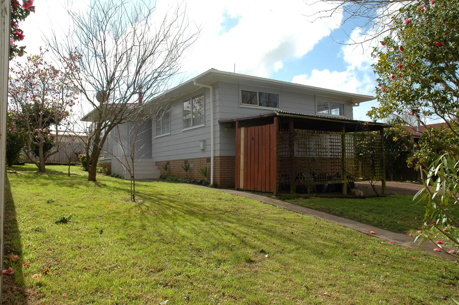 61 Casuarina Road, HALF MOON BAY, Manukau City