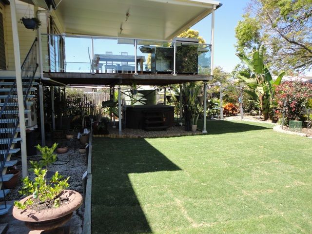 33 Blackstone Road, EASTERN HEIGHTS, QLD 4305