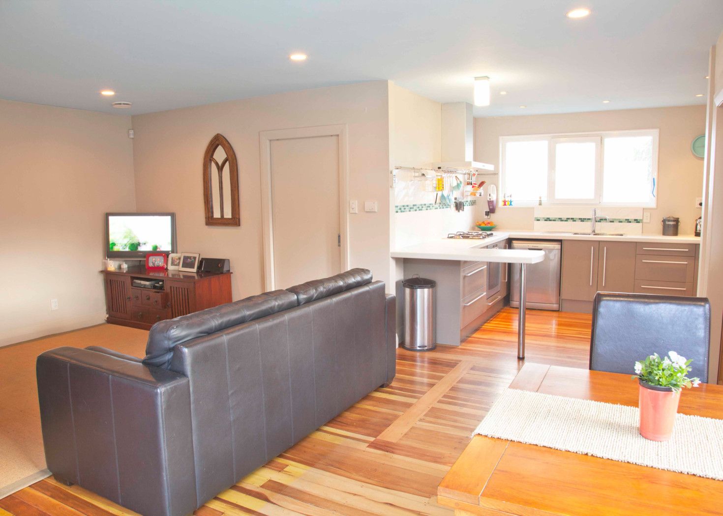 8 Johnston Road, Mt Wellington, Auckland City