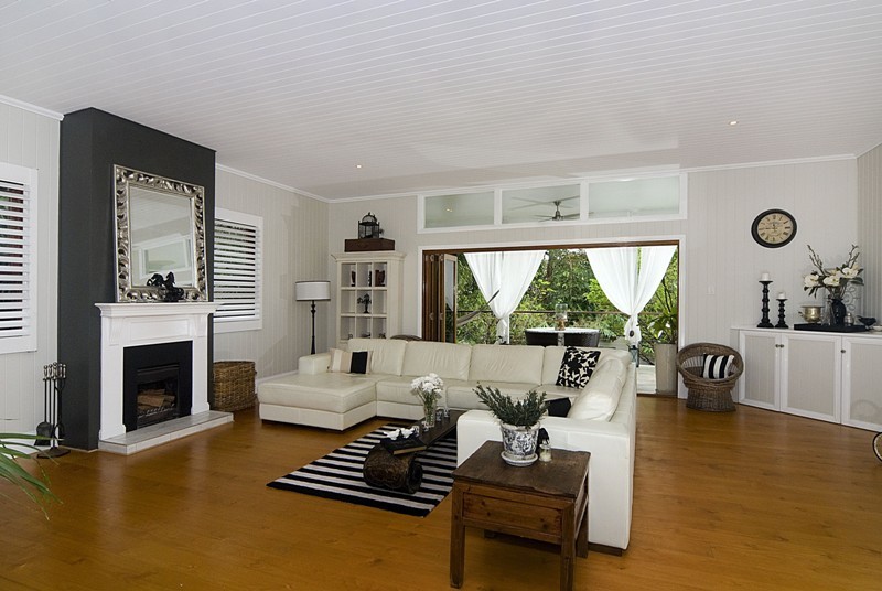 33 MacDonald Street, DICKY BEACH, QLD 4551