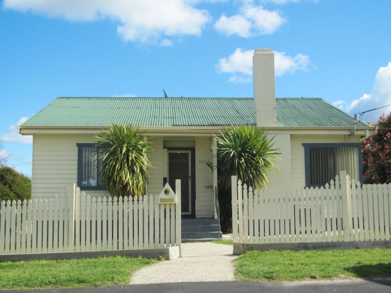 39 Hargrave Crescent, MAYFIELD TAS 7248