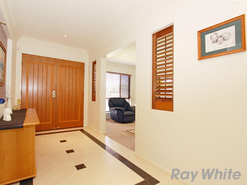 15 Capella Place, BRIDGEMAN DOWNS, QLD 4035