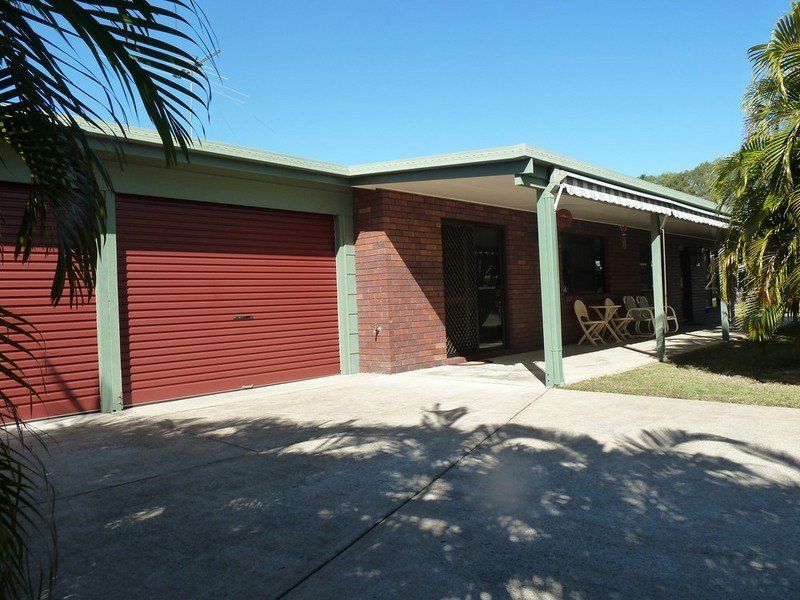 6 Beth Street, BLACKS BEACH QLD 4740