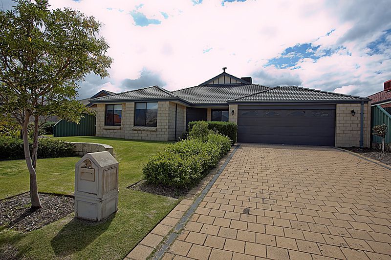 22 Oldham Pass, HIGH WYCOMBE, WA 6057