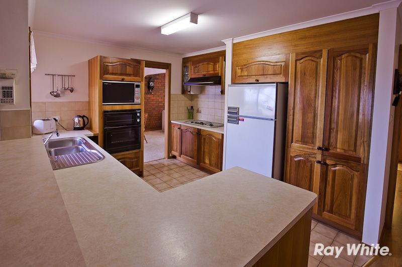 9 Highview Court, PAKENHAM, VIC 3810