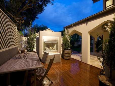 46 Windermere Road, HAMILTON, QLD 4007