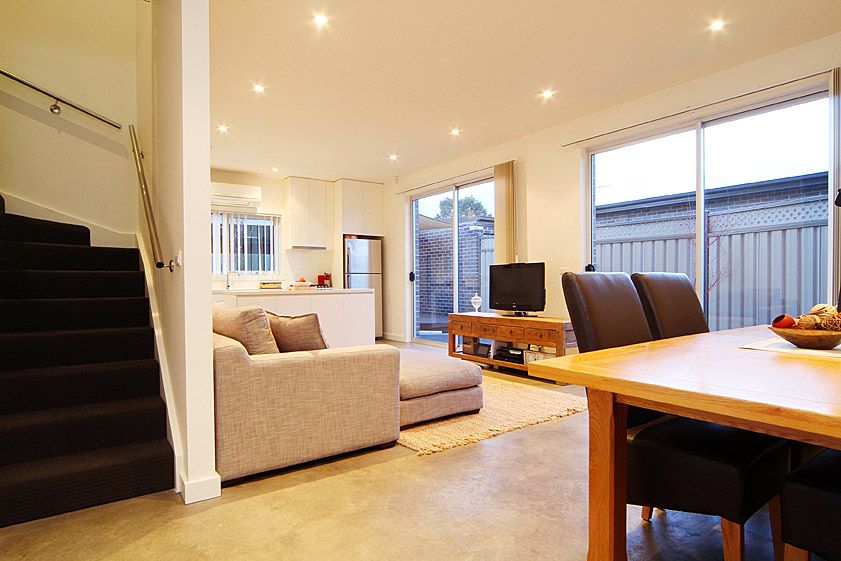 2/6 Margaret Grove, PRESTON, VIC 3072