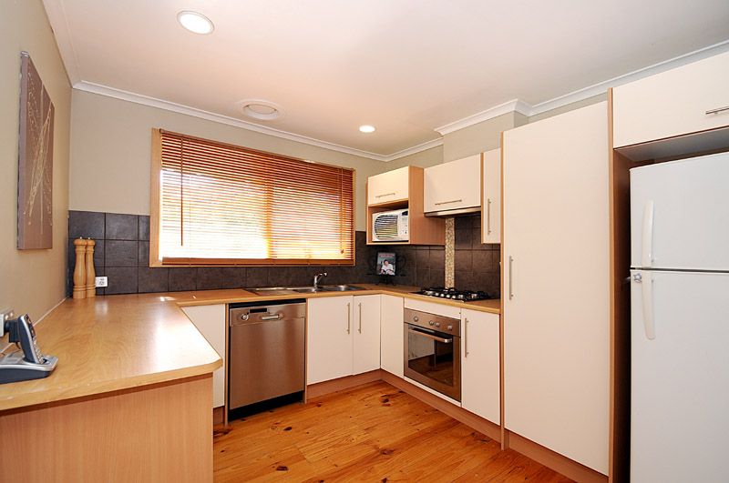 1 Lyndon Road, BORONIA, VIC 3155