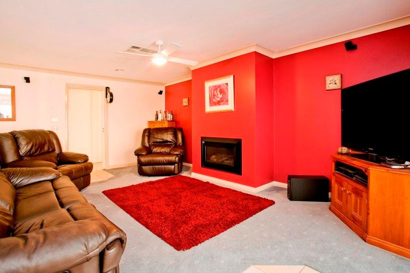 19 Lakeside Boulevard, LARA, VIC 3212
