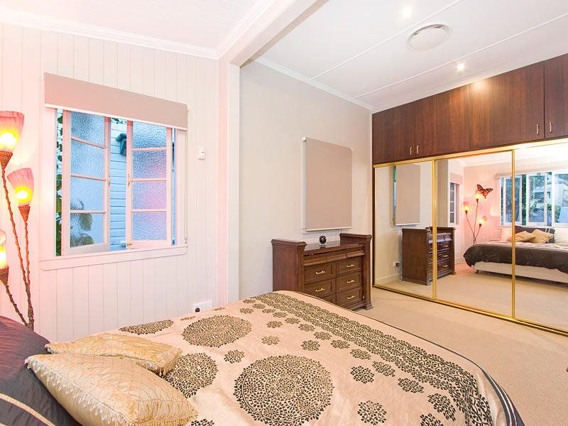 16 Corbett Street, WEST END, QLD 4101