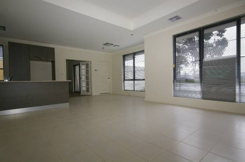6 Turkich Place, AVELEY, WA 6069