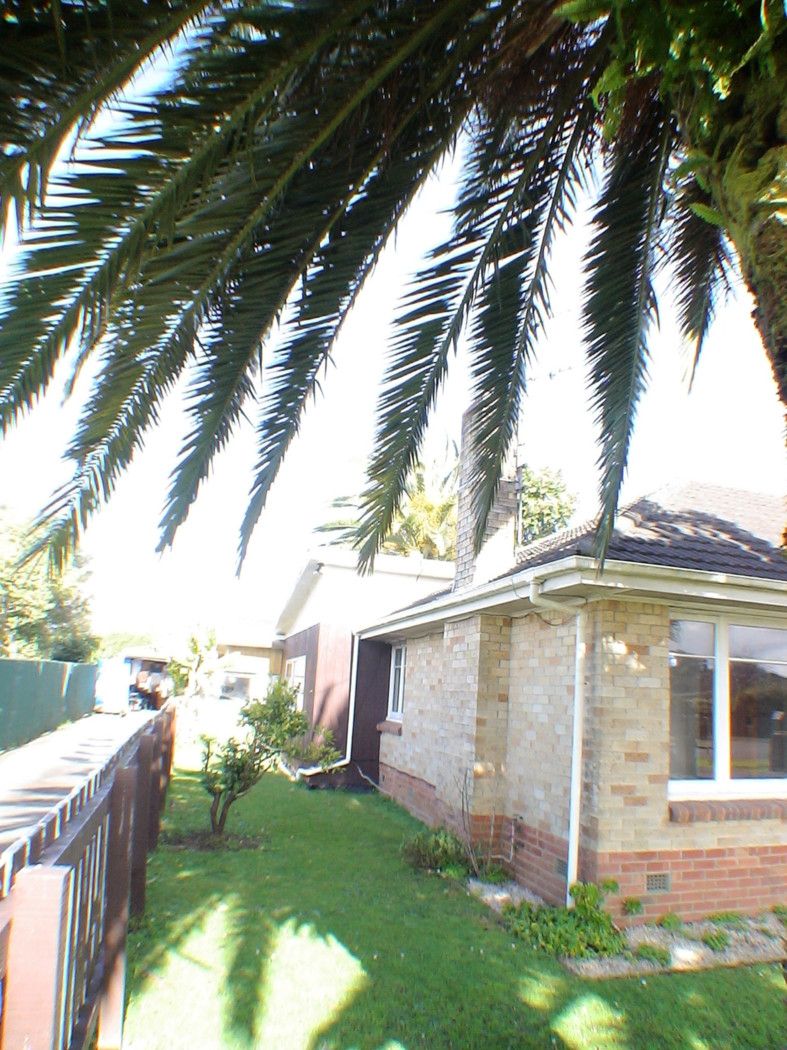 7 Royton Avenue, Mangere, Manukau City