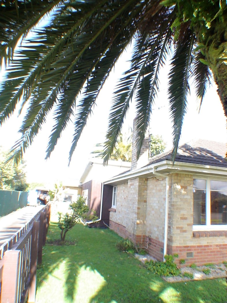 7 Royton Avenue, Mangere, Manukau City