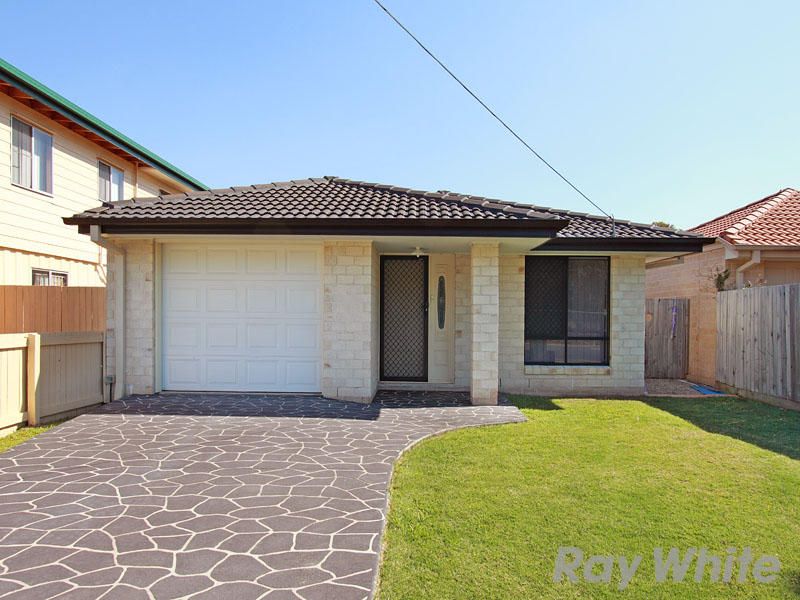 33 Aberdeen Parade, BOONDALL QLD 4034