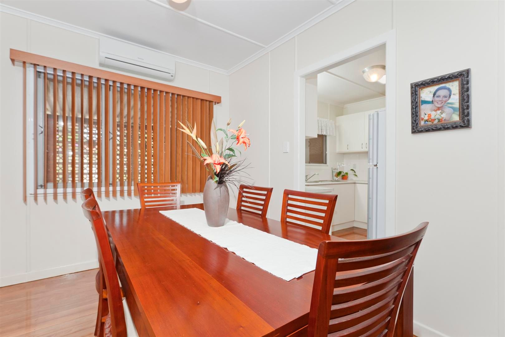 11 Steele Street, HOLLAND PARK, QLD 4121