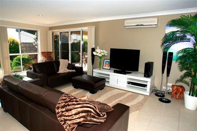 4 Osprey Court, RANGEVILLE, QLD 4350