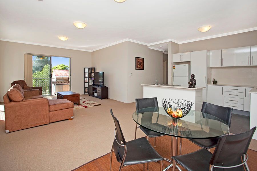 11/15  Stuart Street, HELENSBURGH, NSW 2508