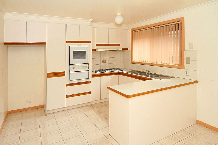 41 Hawkes Drive, MILL PARK, VIC 3082