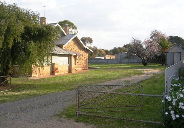 16 Sixth Street, GLADSTONE, SA 5473