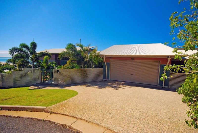 27 Cokas Avenue, MEIKLEVILLE HILL, QLD 4703