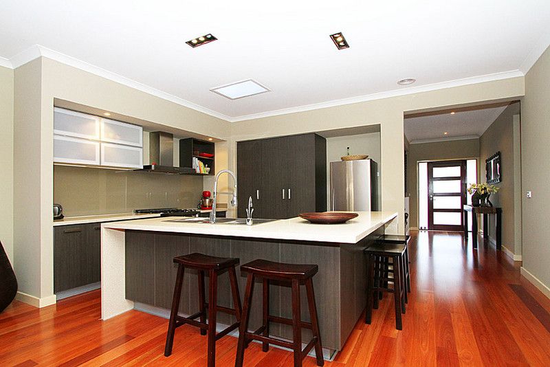 14 Westgarth Road, MERNDA, VIC 3754