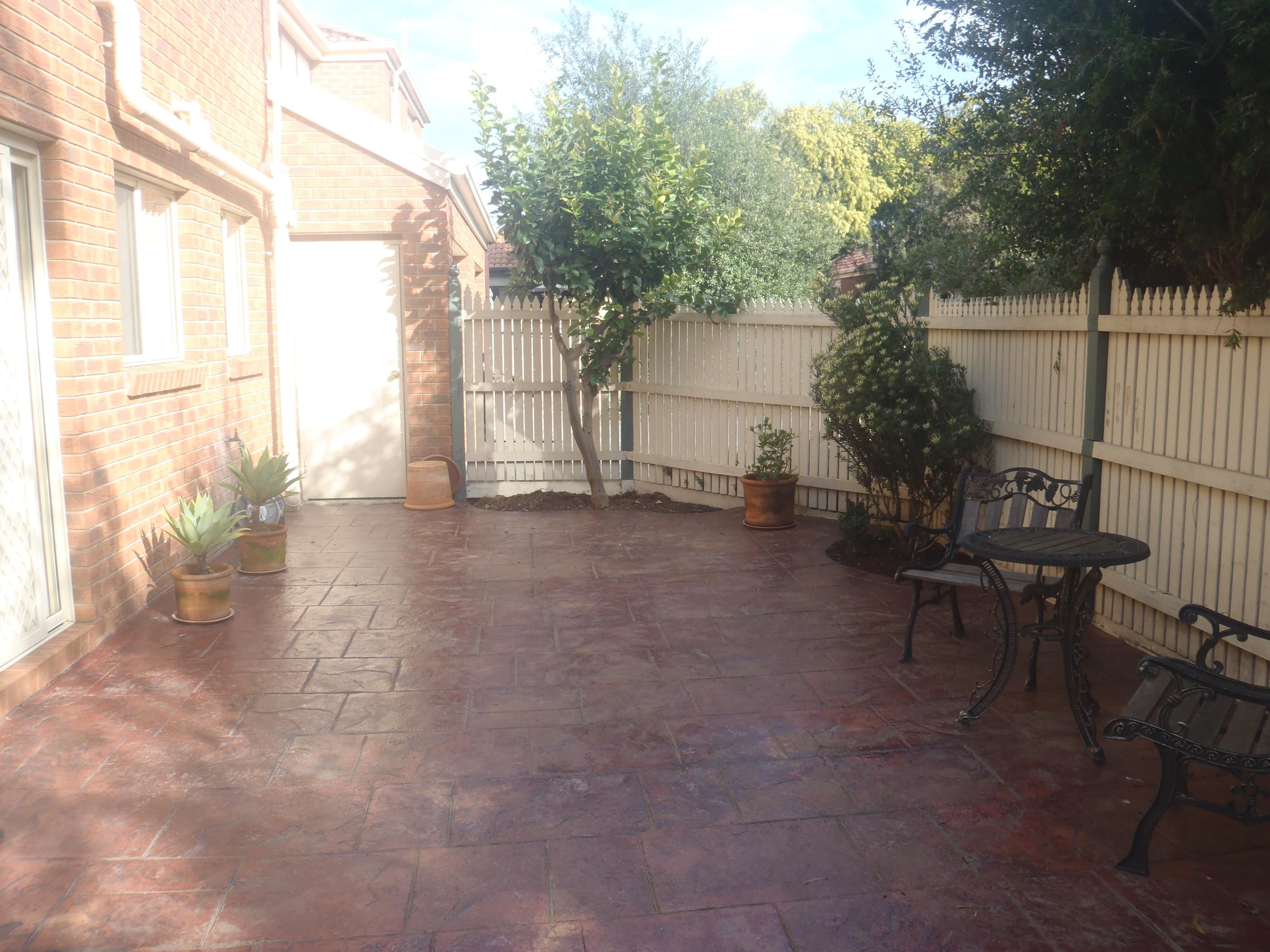 2/74 Thomas Street, SOUTH MORANG, VIC 3752