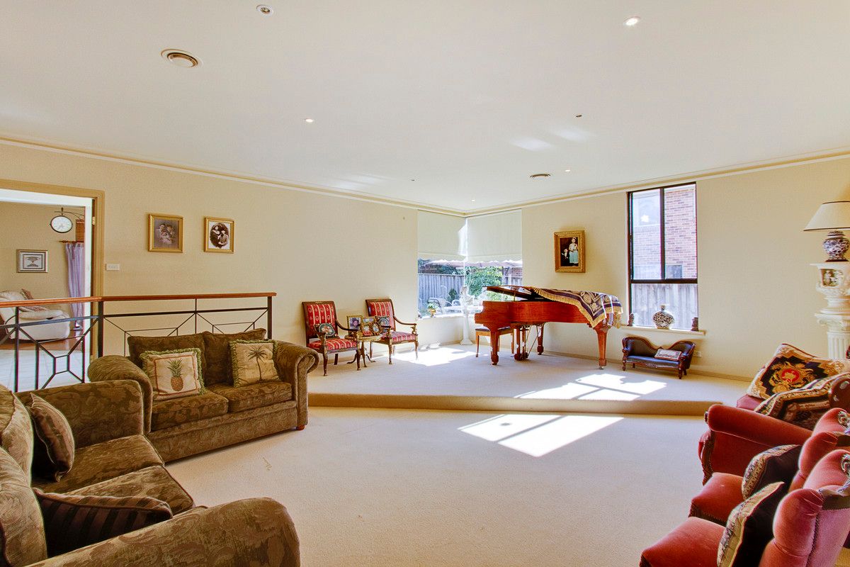 6 Hillsborough Way, BAULKHAM HILLS, NSW 2153